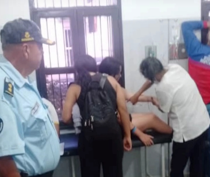 Estudiantes trasladados de urgencia en Aragua por afecciones desconocidas