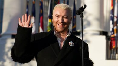 Sam Smith confiesa que se hizo una liposucción a los 13 años por bullying