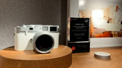 Subastan en 6.5 millones de euros una cámara que perteneció al papa Francisco