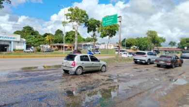 Conductores y transportistas exigen la reparación del tramo que asciende al elevado de Boquerón