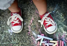 El error de los padres al elegir zapatos para niños y las claves para un desarrollo saludable del pie