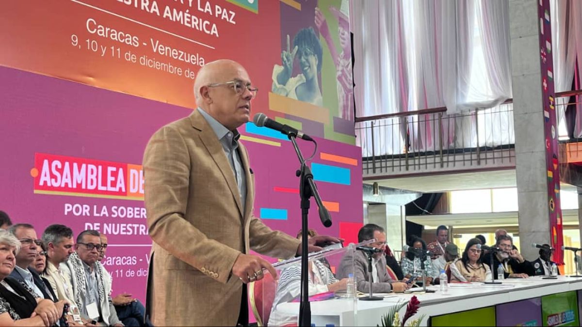 Jorge Rodríguez Denuncia: La AN exige "red de defensa" ante el despliegue naval