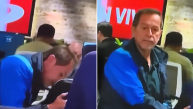 Intentó besar a su compañera y su reacción al ver que estaba en vivo es viral