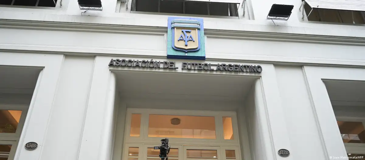 Justicia argentina allana sedes de la Asociación y varios clubes