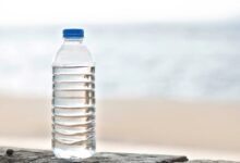 Advierten que botellas de agua reutilizables podrían ser tóxicas para la salud