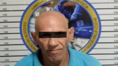 Arrestan a un hombre por agredir a su madre de 79 años