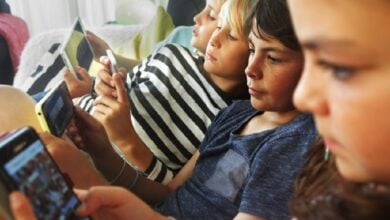 Así cambian las redes sociales nuestro cerebro: 4 impactos científicos