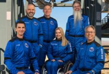 Blue Origin lanza al primer turista espacial en silla de ruedas