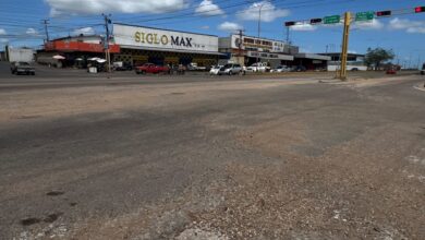 Vecinos de Las Cayenas y La Cruz denuncia el mal estado de la vía en el semáforo
