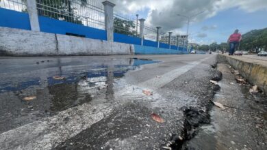 Sigue empeorando desborde de aguas negras ubicado frente del Terminal de Maturín