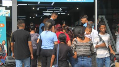 Centro de Maturín se desborda con las compras de última hora para Nochebuena.