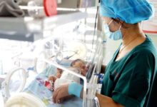 China busca garantizar la gratuidad de los partos para 2026