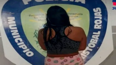 Mujer denuncia a su pareja por agresión verbal pero termina detenida por golpearlo a él