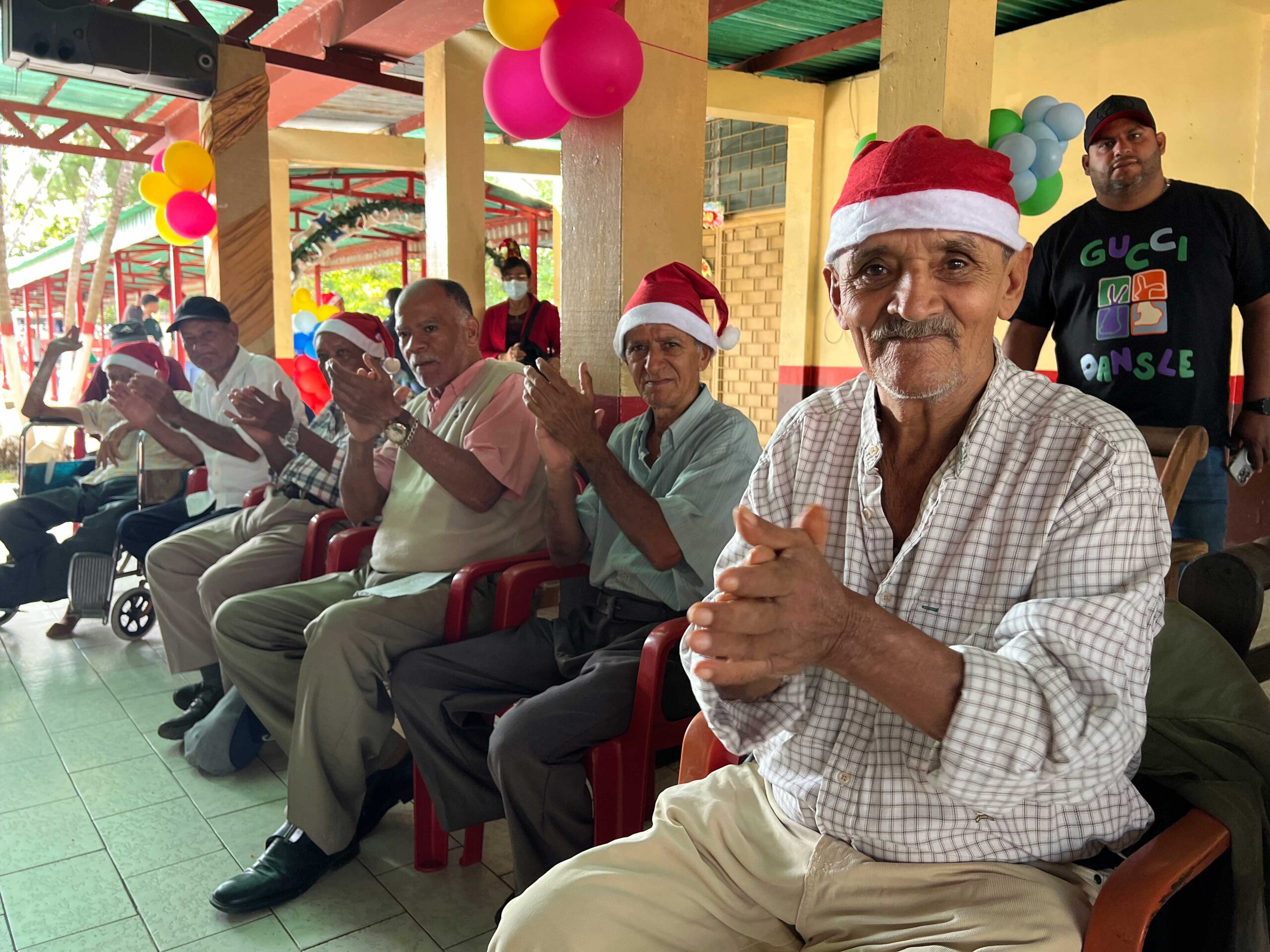 Abuelos del Geriátrico de Maturín reciben sorpresas navideñas de instituciones y empresas