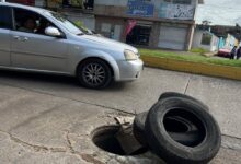 Conductores denuncian riesgo por tanquilla sin tapa en la avenida Juncal de Maturín