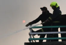 Al menos 23 muertos en incendio de un club nocturno en la India