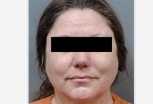 Mujer se disfraza de repartidora y asesina a sus dos exmaridos el mismo día