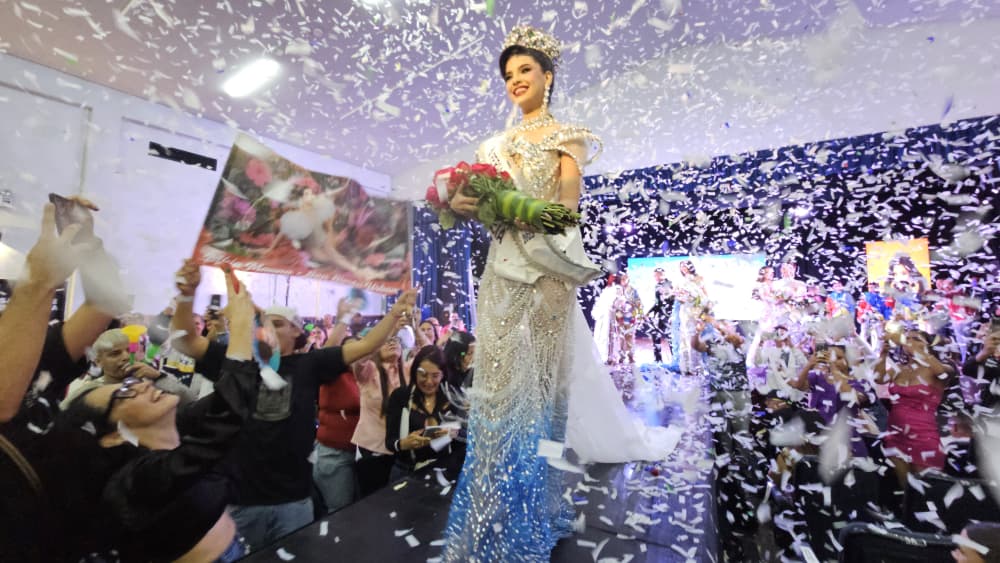 Mhia Mauna, de San Simón Urbano, es elegida como la Reina de la Feria de San Simón 2025 en Maturín