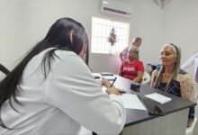 Atienden con jornada médica integral a adultos mayores en La Gran Victoria