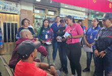 Educan a viajeros sobre la obligatoriedad de los permisos para niños, niñas y adolescentes