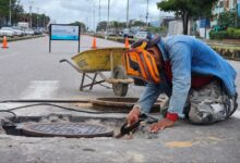 Reparan boca de visita desnivelada en la Av. Bella Vista, sector La Muralla