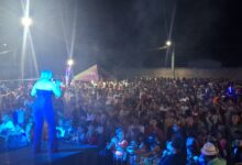 Chaguaramas enciende la Navidad con fuegos artificiales