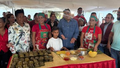 Libertador celebra el "Hallacazo Comunal" con la elaboración de 3 mil hallacas