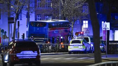 Atropello masivo en Alemania deja tres heridos tras choque en una parada de bus