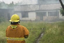 Incendio consume una vivienda en la Av. Bella Vista