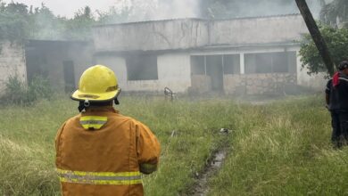 Incendio consume una vivienda en la Av. Bella Vista