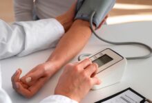 Más allá de la sal: Conozca al otro enemigo silencioso que dispara su presión arterial