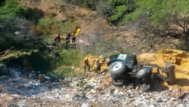 Falcón: Trabajador del aseo urbano muere tras volcar su tractor en una pendiente