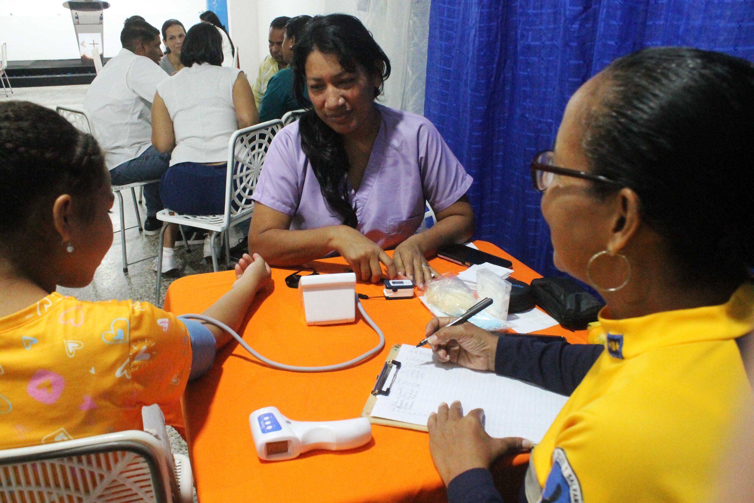 Comicen realizó una jornada de salud para favorecer a la comunidad cristiana.