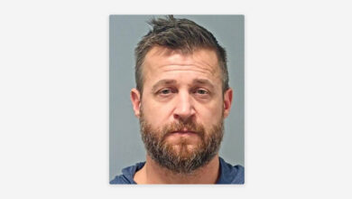 Detienen a Tony McCollister, exestrella de "reality", por cargos de obscenidad infantil y zoofilia