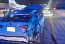 Avioneta cae sobre un auto en Florida, Estados Unidos
