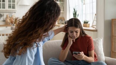 El uso excesivo de pantallas provoca la pérdida de habilidades básicas en adolescentes
