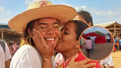 Karol G hace una pausa en su gira para compartir con la niñez guajira al ritmo de sus éxitos