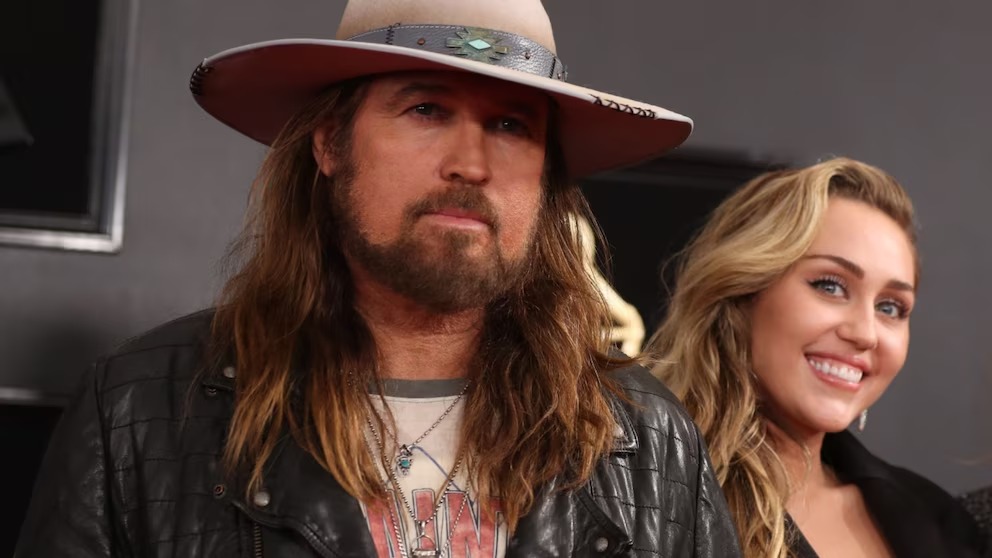 Billy Ray Cyrus gana demanda absurda y falsa contra mujer que decía ser la madre de Miley Cyrus