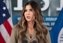 EE. UU. planea prohibir la entrada a ciudadanos de más de 30 países.