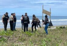 Hallan cinco cabezas humanas colgadas en zona turística de Ecuador