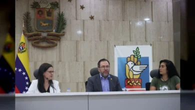 Canciller Gil lideró primera reunión preparatoria del Comité Promotor de Comunas y Movimientos Sociales