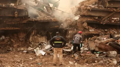 Pakistán: incendio en centro comercial deja 21 muertos