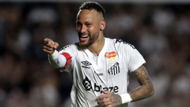 Neymar renueva su contrato con el Santos hasta diciembre de 2026
