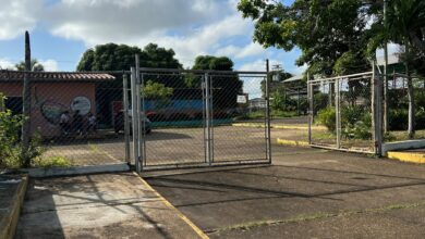 Padres y representantes de la escuela Miguel Turmero reportan riesgo eléctrico en la institución