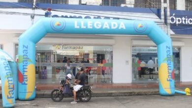 Farmapaz reapertura su sede de la calle Azcue y expande sus servicios con nueva óptica