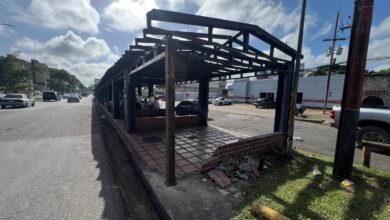 Conductor que destrozó local de empanadas en la Av. Libertador asume las reparaciones