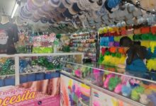 Tiendas de manualidades están full de materiales decorativos para el Carnaval y con pocas ventas