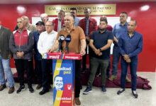 Exalcaldes bolivarianos piden la libertad para Nicolás Maduro y Cilia Flores