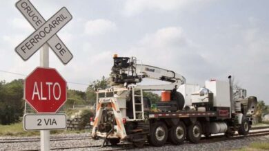 Sube a 14 la cifra de muertos por el descarrilamiento del tren en México