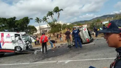 Ambulancia colisiona con vehículo y deja heridos de gravedad en Lara